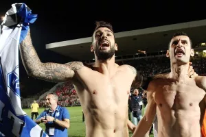 Νίκαια/Απόλλων