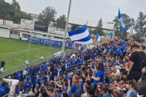 Βάφτηκε "μπλε" η Αραδίππου και το Κοινοτικό στάδιο (φώτος/βίντεο)