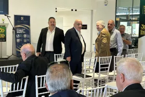 Η ιστορική δημοσιογραφική για τα 30 χρόνια της ΑΕΚ (φώτο) 