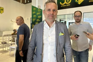 Η ιστορική δημοσιογραφική για τα 30 χρόνια της ΑΕΚ (φώτο) 