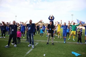 Στα... σαλόνια μετά από 28 χρόνια!