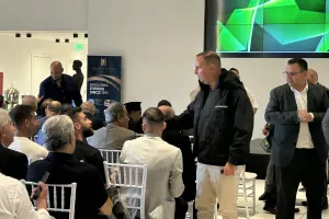 Σε μεγάλα κέφια ο Σιμόν 
