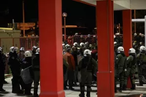 Συλλήψεις χούλιγκαν για τη δολοφονία στου Ρέντη – Ολονύχτια επιχείρηση της ΕΛ.ΑΣ.