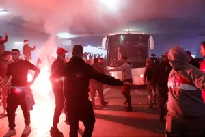 "Θρύλε σ’ αγαπώ! Φέρτε μας το ευρωπαϊκό!": Θρυλική υποδοχή στον Ολυμπιακό