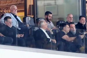 ΑΕΚ: Στη σουίτα Μελισσανίδη ο πρέσβης των ΗΠΑ
