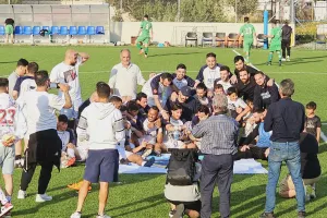 Τρελά πανηγύρια για την κατάκτηση του κυπέλλου (φώτος/Βίντεο)
