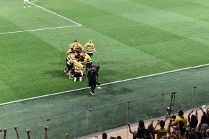 (ΒΙΝΤΕΟ kerkida) Οι πανηγυρισμοί στο 1-0 της ΑΕΚ!
