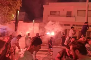 Μεγάλες στιγμές στην Αραδίππου/Αποθέωση στην πλατεία (Φώτος/Βίντεο Kerkida)