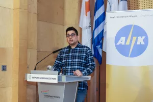 Δωρεά τροχοκαθισμάτων της ΑΗΚ σε ΚΟΚ (φώτος)