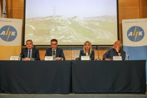 Δωρεά τροχοκαθισμάτων της ΑΗΚ σε ΚΟΚ (φώτος)
