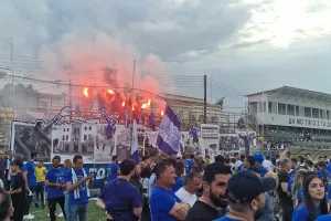 Ήχησε δυνατά ο ύμνος των πρωταθλητών: "Εβίβα περιστέρια" (βίντεο)