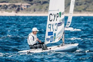 Εικοστός μετά από τρεις ιστιοδρομίες στο Hyeres