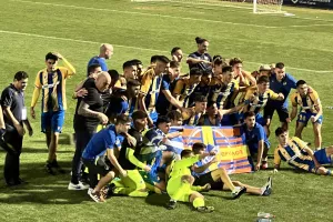 (ΒΙΝΤΕΟ/Φώτος Kerkida) Οι πανηγυρισμοί των κυπελλούχων!