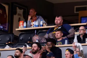 Σε… ειδικό χώρο τα αδέρφια του Γιόκιτς στο Game 5 με τους Λέικερς μετά το επεισόδιο με οπαδό
