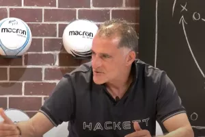 «The Ball Boyz» με Κώστα Μαλέκκο