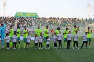 ΑΕΚ-Ομόνοια: Κιτρινοπράσινο το ντέρμπι και… ζωντανή για το όνειρο! (φώτος)