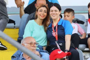 Νέα Σαλαμίνα-Απόλλων: Διπλό... και αγωνία για τους τρεις τραυματίες! (Φώτος)