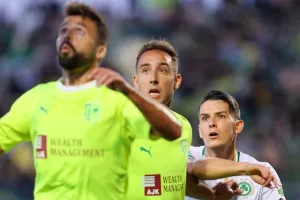 ΑΕΚ-Ομόνοια: Κιτρινοπράσινο το ντέρμπι και… ζωντανή για το όνειρο! (φώτος)