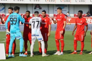 Νέα Σαλαμίνα-Απόλλων: Διπλό... και αγωνία για τους τρεις τραυματίες! (Φώτος)