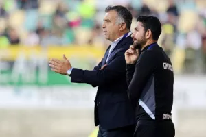 ΑΕΚ-Ομόνοια: Κιτρινοπράσινο το ντέρμπι και… ζωντανή για το όνειρο! (φώτος)