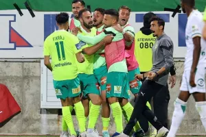 ΑΕΚ-Ομόνοια: Κιτρινοπράσινο το ντέρμπι και… ζωντανή για το όνειρο! (φώτος)