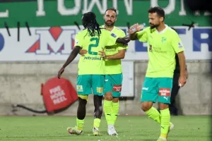 ΑΕΚ-Ομόνοια: Κιτρινοπράσινο το ντέρμπι και… ζωντανή για το όνειρο! (φώτος)