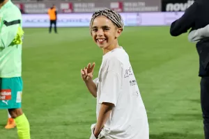 Ο Σιμόν junior με τον... μπαμπά!