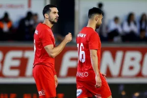 ΑΕΖ-Νέα Σαλαμίνα: Νίκη μετά από καιρό / Πρώτη στα μπαράζ (φώτος)