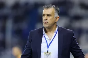 Κρατά χαμηλούς τόνους και…δικαιώνεται