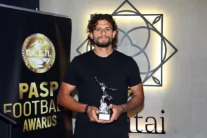 Τα πήρε όλα και έφυγε ο Χαραλάμπους (ΒΙΝΤΕΟ/Φώτος)