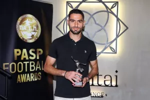 Τα πήρε όλα και έφυγε ο Χαραλάμπους (ΒΙΝΤΕΟ/Φώτος)