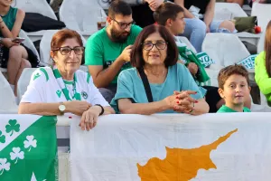 Οι Ομονοιάτες στο "αιώνιο" (βίντεο Kerkida/φώτος)