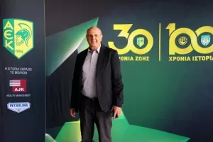 Καραπατάκης: "Οι Σκαλιώτες πρέπει να είναι περήφανοι για την ΑΕΚ" (φώτος)