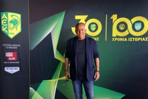 Καραπατάκης: "Οι Σκαλιώτες πρέπει να είναι περήφανοι για την ΑΕΚ" (φώτος)