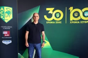 Καραπατάκης: "Οι Σκαλιώτες πρέπει να είναι περήφανοι για την ΑΕΚ" (φώτος)
