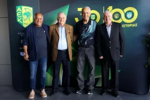 Καραπατάκης: "Οι Σκαλιώτες πρέπει να είναι περήφανοι για την ΑΕΚ" (φώτος)