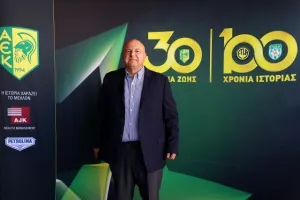 Καραπατάκης: "Οι Σκαλιώτες πρέπει να είναι περήφανοι για την ΑΕΚ" (φώτος)