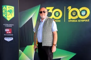 Καραπατάκης: "Οι Σκαλιώτες πρέπει να είναι περήφανοι για την ΑΕΚ" (φώτος)