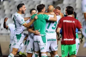 Ομόνοια-ΑΠΟΕΛ: Κέρδισε και "κλείδωσε" Ευρώπη ο ένας/Έχασε αλλά... δεν άλλαξε κάτι για τον άλλο! 