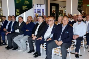 Καραπατάκης: "Οι Σκαλιώτες πρέπει να είναι περήφανοι για την ΑΕΚ" (φώτος)