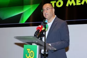Καραπατάκης: "Οι Σκαλιώτες πρέπει να είναι περήφανοι για την ΑΕΚ" (φώτος)