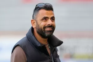 ΑΕΖ-ΑΕΛ: “Διπλό” με καλή εμφάνιση και πεντάρα