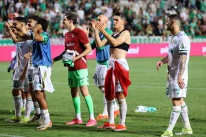 Ομόνοια-ΑΠΟΕΛ: Κέρδισε και "κλείδωσε" Ευρώπη ο ένας/Έχασε αλλά... δεν άλλαξε κάτι για τον άλλο! 