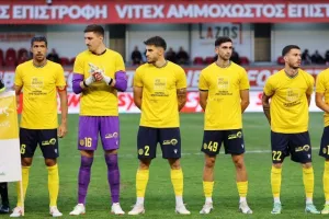 ΑΕΖ-ΑΕΛ: “Διπλό” με καλή εμφάνιση και πεντάρα