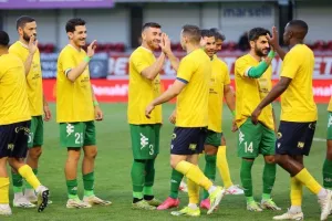 ΑΕΖ-ΑΕΛ: “Διπλό” με καλή εμφάνιση και πεντάρα