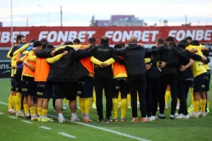 ΑΕΖ-ΑΕΛ: “Διπλό” με καλή εμφάνιση και πεντάρα