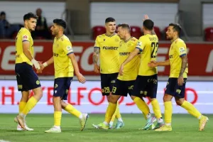ΑΕΖ-ΑΕΛ: “Διπλό” με καλή εμφάνιση και πεντάρα