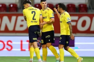 ΑΕΖ-ΑΕΛ: “Διπλό” με καλή εμφάνιση και πεντάρα