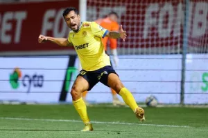 ΑΕΖ-ΑΕΛ: “Διπλό” με καλή εμφάνιση και πεντάρα