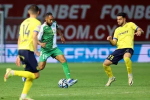 ΑΕΖ-ΑΕΛ: “Διπλό” με καλή εμφάνιση και πεντάρα